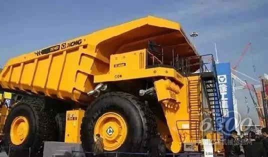 大型礦用自卸車