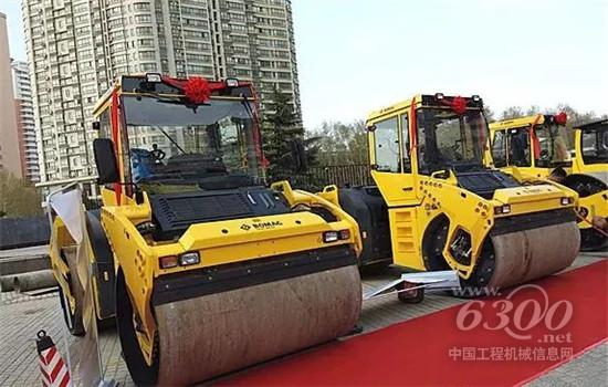 深受中原用戶喜愛的寶馬格BW203 AD雙鋼輪壓路機(jī)