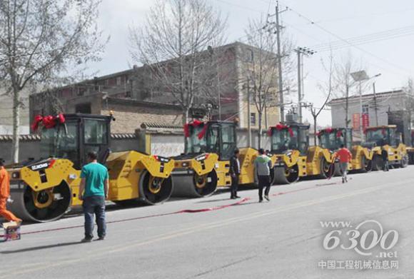 徐工六臺XD系列壓路機(jī)助力青海交通建設(shè)