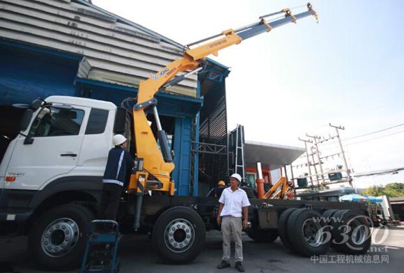 徐工隨車起重機(jī)出口泰國(guó)