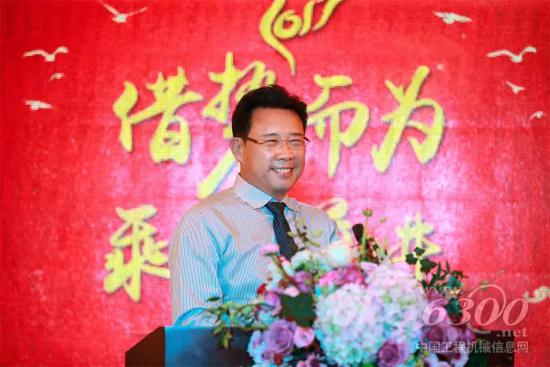 梁穩(wěn)根：在新起點(diǎn)上創(chuàng)建世界級(jí)品牌