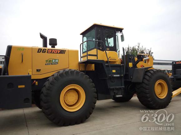德工DG970Y巖石叉裝機(jī)
