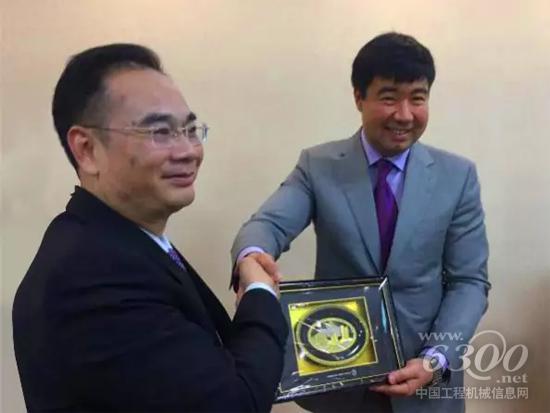 三一集團(tuán)與“哈鐵快運”公司簽署合作備忘錄
