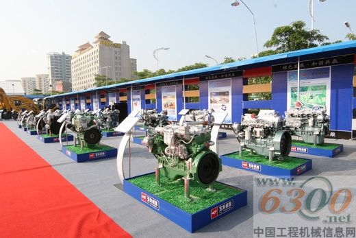 展出的各型柴油機(jī)