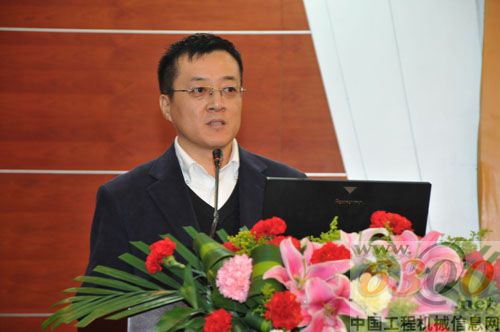 徐工科技營銷公司副總經(jīng)理葉鋼解讀商務政策