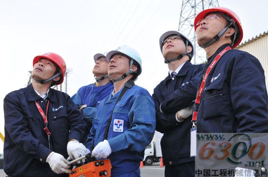 工程師對東京電力操作人員進(jìn)行培訓(xùn)