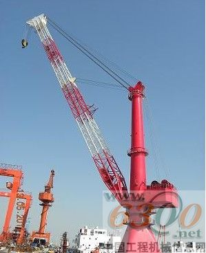 潤(rùn)邦重機(jī)350噸海工起重機(jī)完成吊裝