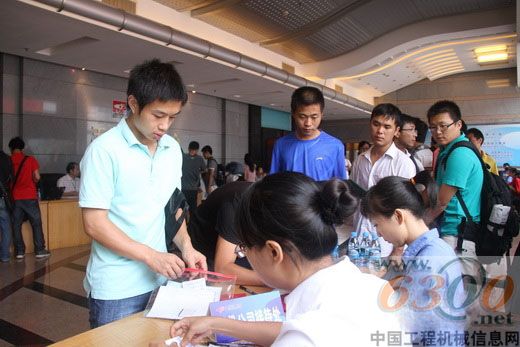 玉柴,大學(xué)生,加盟