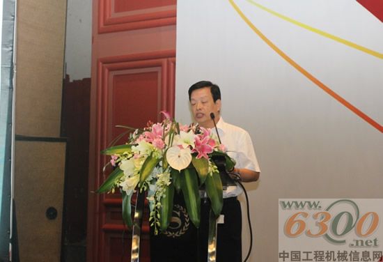 國家發(fā)改委投資運行研究所副所長王欣先生在演講