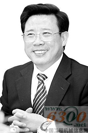 三一 梁穩(wěn)根