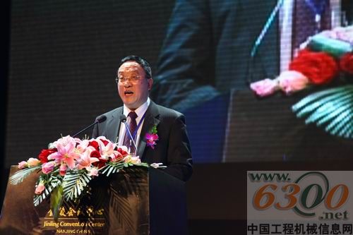 顧炎晴先生發(fā)言