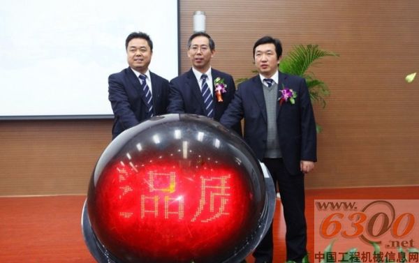 山推,質(zhì)量提升年,金牌品質(zhì)體驗(yàn)活動(dòng)